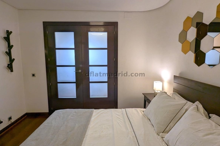 Apartamento exterior cerca de la Castellana con terraza #211 en Madrid