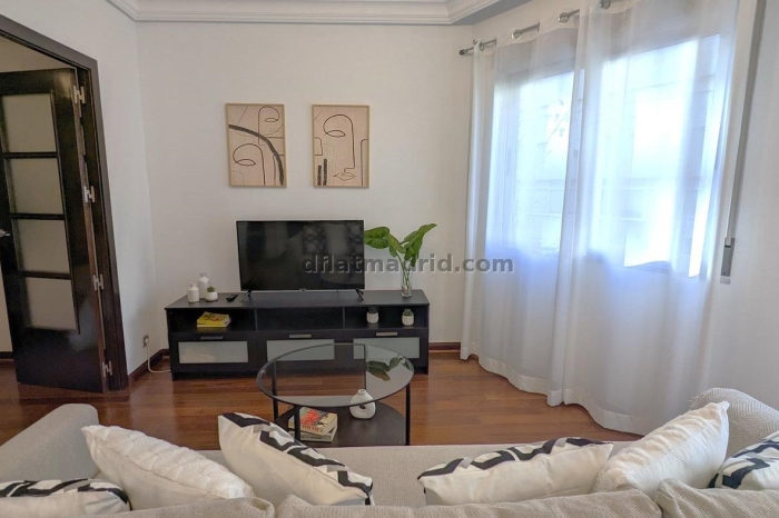 Central Apartment in Chamberi of 1 Bedroom with terrace #211 in Madrid