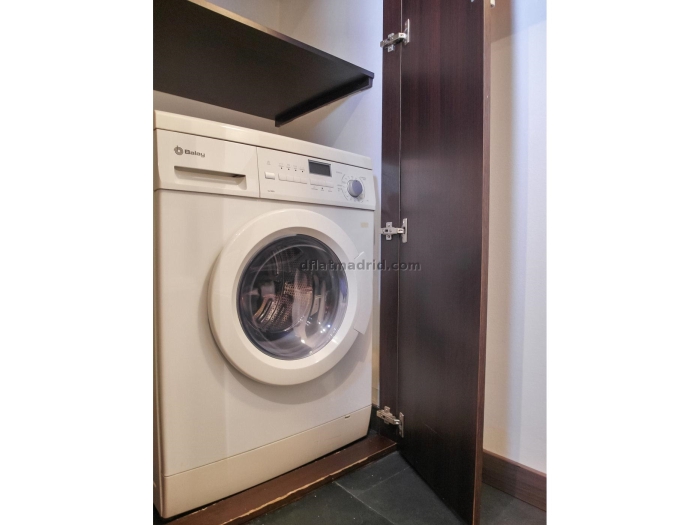 Apartamento exterior cerca de la Castellana con terraza #211 en Madrid