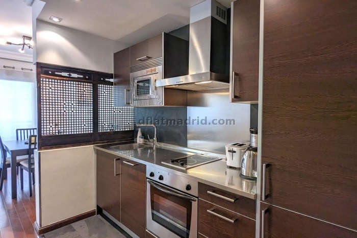 Apartamento Céntrico en Chamberi de 1 Dormitorio con terraza #211 en Madrid