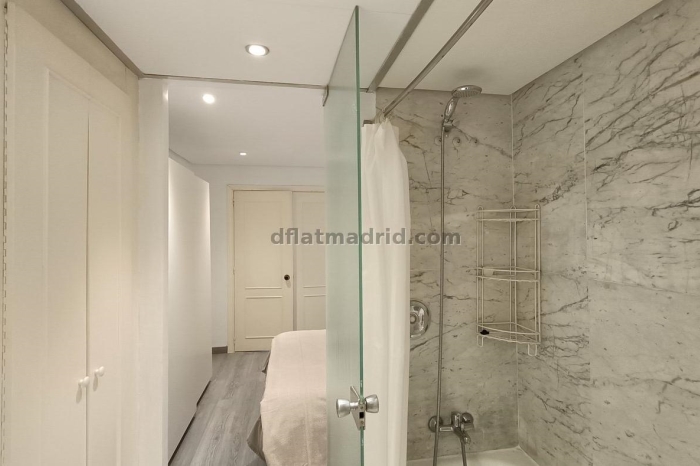 Apartamento Céntrico en Chamberi de 1 Dormitorio con terraza #227 en Madrid