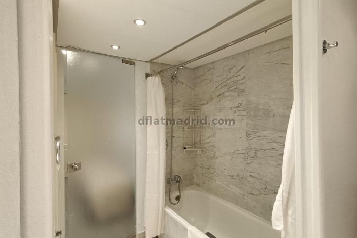 Apartamento Céntrico en Chamberi de 1 Dormitorio con terraza #227 en Madrid