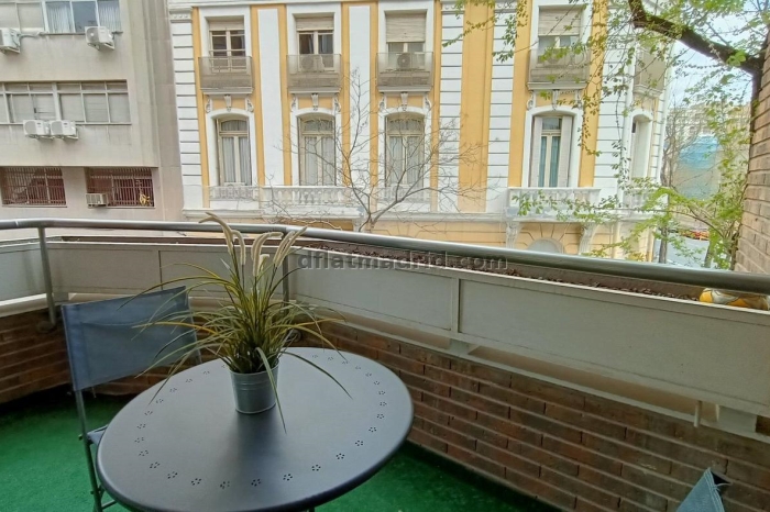 Apartamento Céntrico en Chamberi de 1 Dormitorio con terraza #227 en Madrid