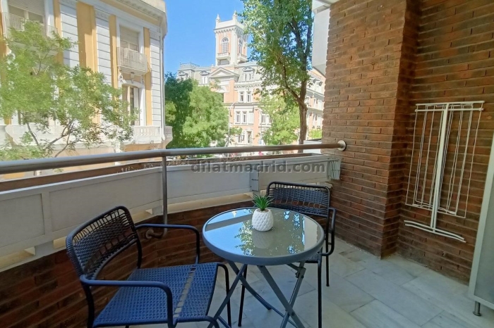 Apartamento Céntrico en Chamberi de 1 Dormitorio con terraza #228 en Madrid