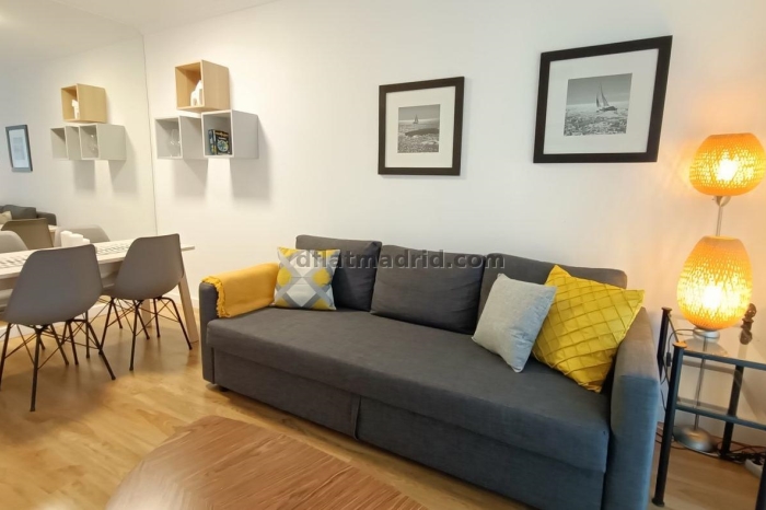 Apartamento Céntrico en Chamberi de 1 Dormitorio con terraza #236 en Madrid