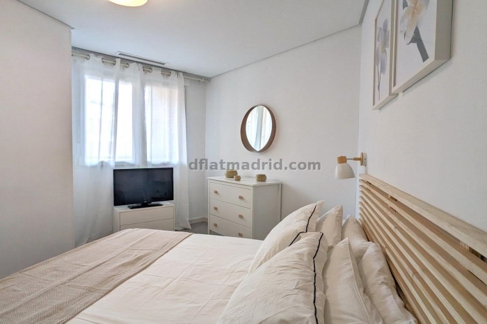 Apartamento Céntrico en Chamberi de 1 Dormitorio con terraza #236 en Madrid