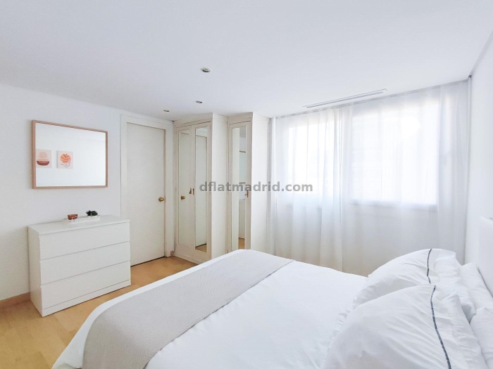 Apartamento Céntrico en Chamberi de 1 Dormitorio con terraza #239 en Madrid