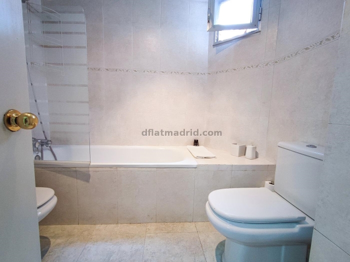 Apartamento Céntrico en Chamberi de 1 Dormitorio con terraza #239 en Madrid