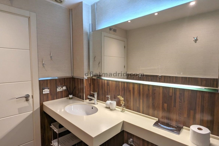 Exterior apartment in Chamberí well communicated #292 in Madrid