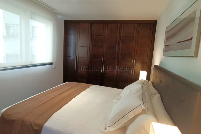 Apartamento interior en Almagro totalmente amueblado #359 en Madrid