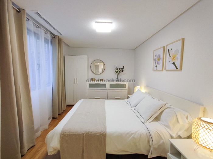 Apartamento Céntrico en Chamberi de 1 Dormitorio con terraza #483 en Madrid