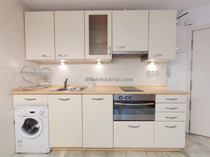 Apartamento Céntrico en Chamberi de 1 Dormitorio con terraza #483 en Madrid