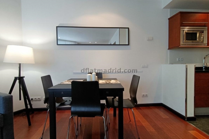 Apartamento exterior cerca de Serrano en area exclusiva #574 en Madrid