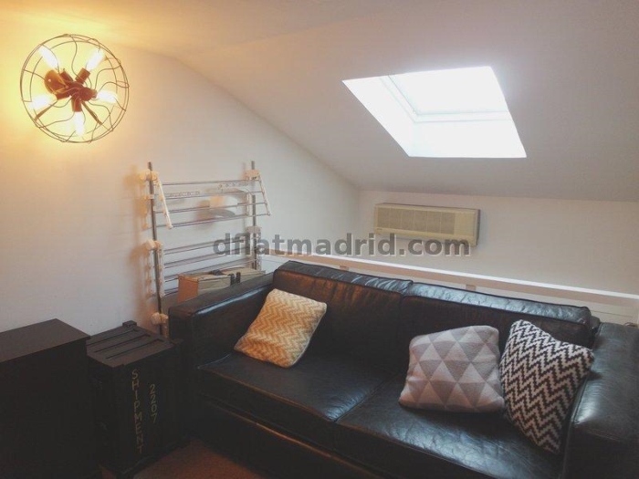 Apartamento Tranquilo en Centro de 2 Dormitorios #1639 en Madrid