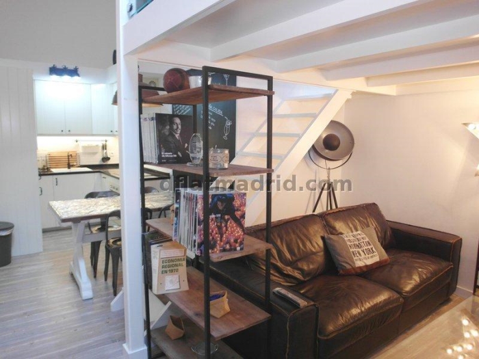 Quiet Apartment in Centro of 2 Bedrooms #1639 in Madrid