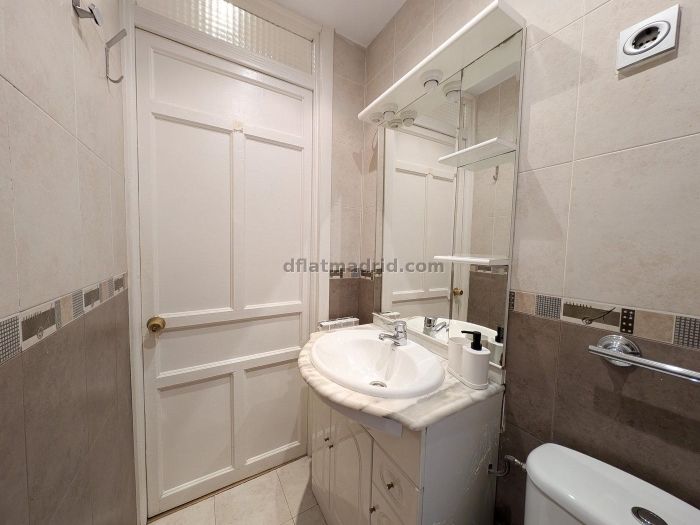 Spacious 3 Bedroom Apartment in Salamanca #123 in Madrid