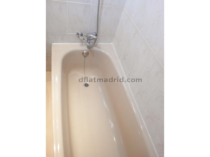 Apartamento Céntrico en Salamanca de 1 Dormitorio #142 en Madrid