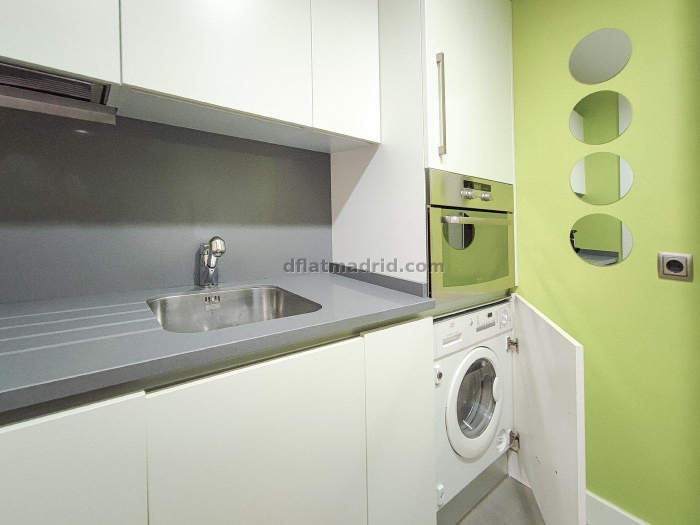 Apartamento Luminoso en Chamartin de 2 Dormitorios #225 en Madrid