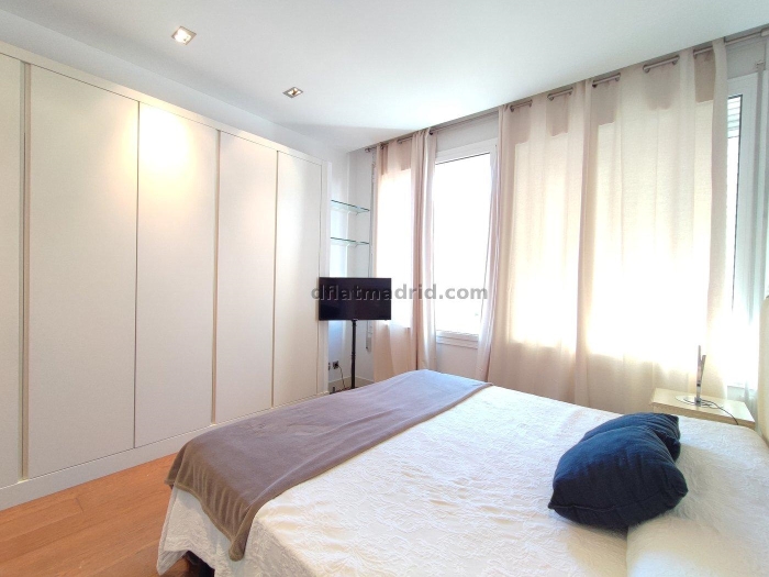 Apartamento Luminoso en Chamartin de 2 Dormitorios #225 en Madrid