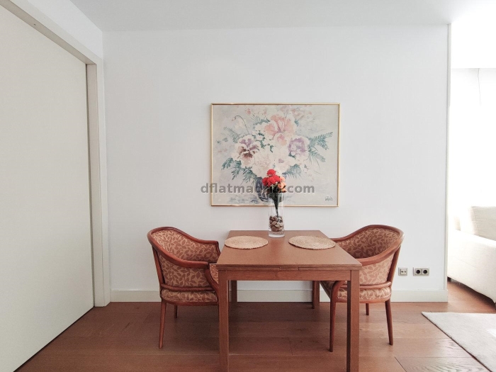 Apartamento Luminoso en Chamartin de 2 Dormitorios #225 en Madrid