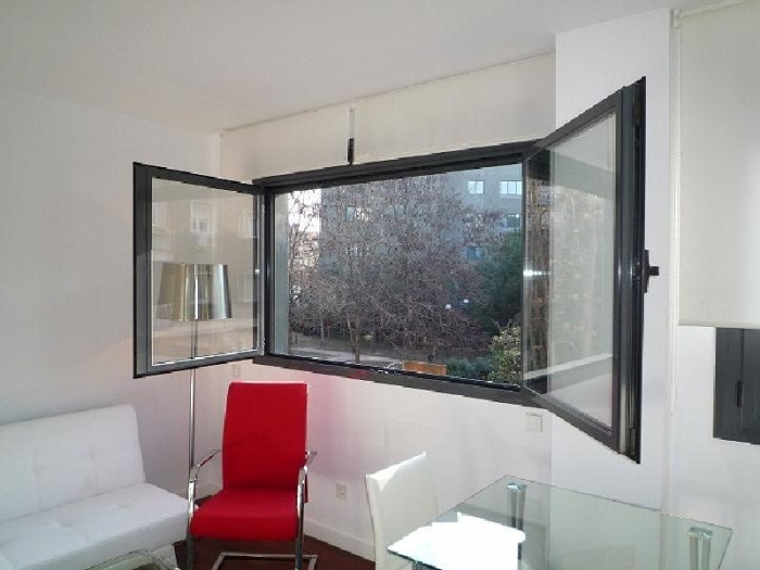 Apartamento Luminoso en Chamartin de 1 Dormitorio #543 en Madrid