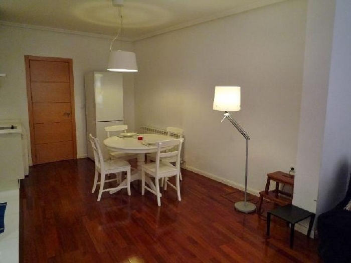 Apartamento Tranquilo en Centro de 1 Dormitorio #603 en Madrid