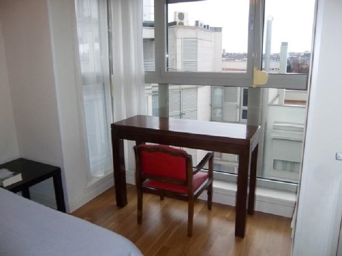 Apartamento Tranquilo en Chamartin de 1 Dormitorio con terraza #743 en Madrid