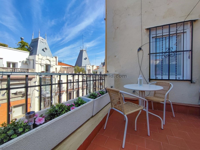 Ático en Barrio de Salamanca de 2 Dormitorios con terraza #762 en Madrid