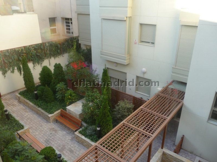 Apartamento Luminoso en Chamartin de 1 Dormitorio #904 en Madrid