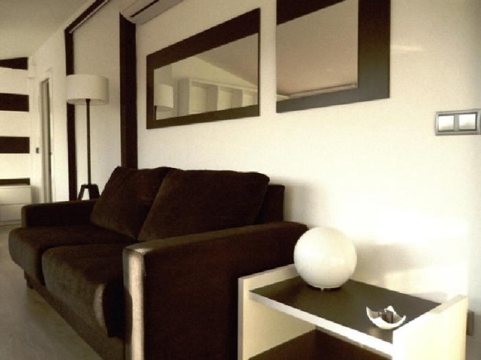 Apartamento Luminoso en Centro de 1 Dormitorio #925 en Madrid
