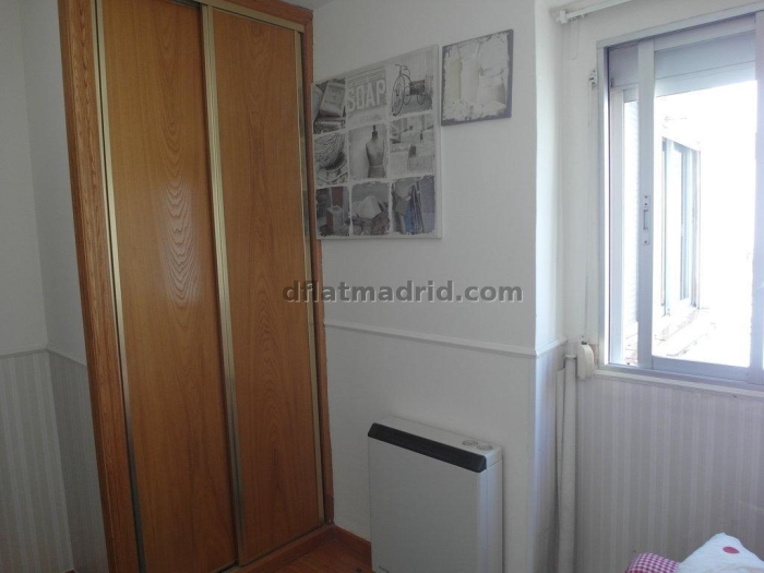 Apartamento Amplio en Tetuan de 2 Dormitorios #977 en Madrid