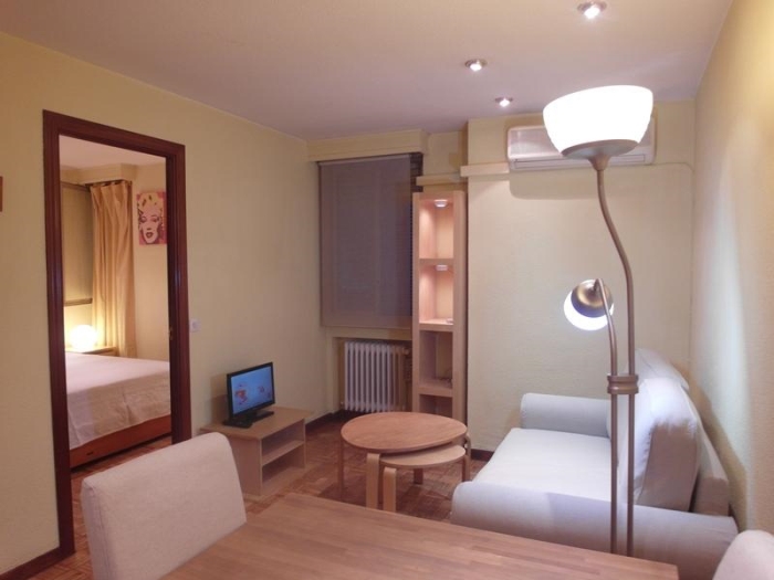 Apartamento Céntrico en Chamberi de 1 Dormitorio #1104 en Madrid