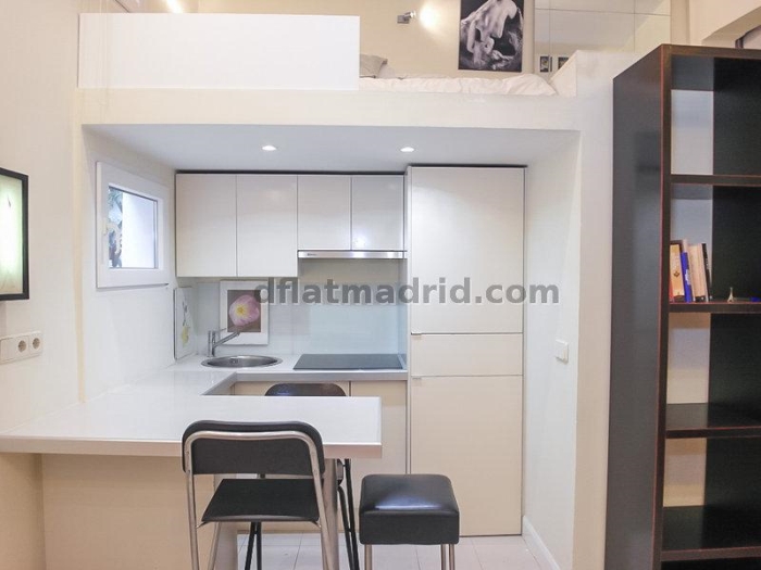 Apartamento Tranquilo en Centro de 1 Dormitorio #1112 en Madrid