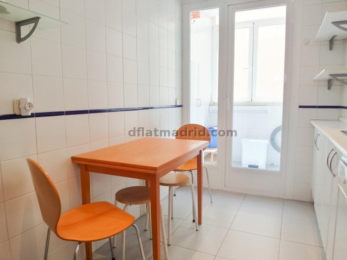 Spacious Apartment in Centro of 3 Bedrooms #1189 in Madrid