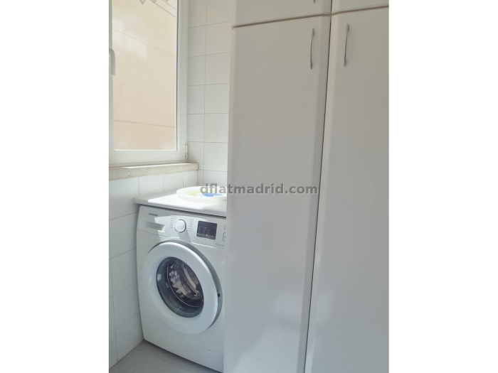 Spacious Apartment in Centro of 3 Bedrooms #1189 in Madrid