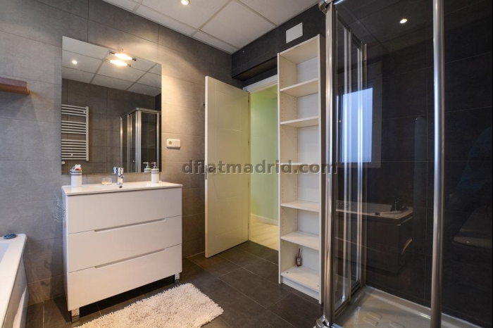 Apartamento en Tetuan de 2 Dormitorios con terraza #1209 en Madrid