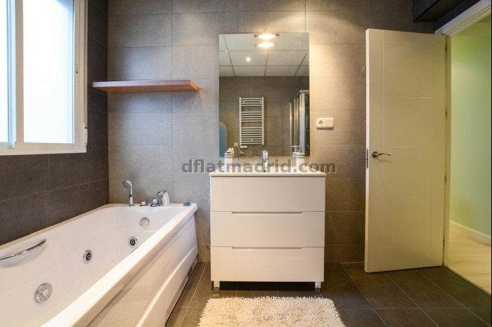 Apartamento en Tetuan de 2 Dormitorios con terraza #1209 en Madrid