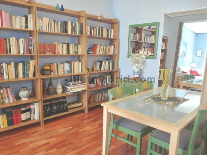 Apartamento Amplio en Centro de 2 Dormitorios #1409 en Madrid