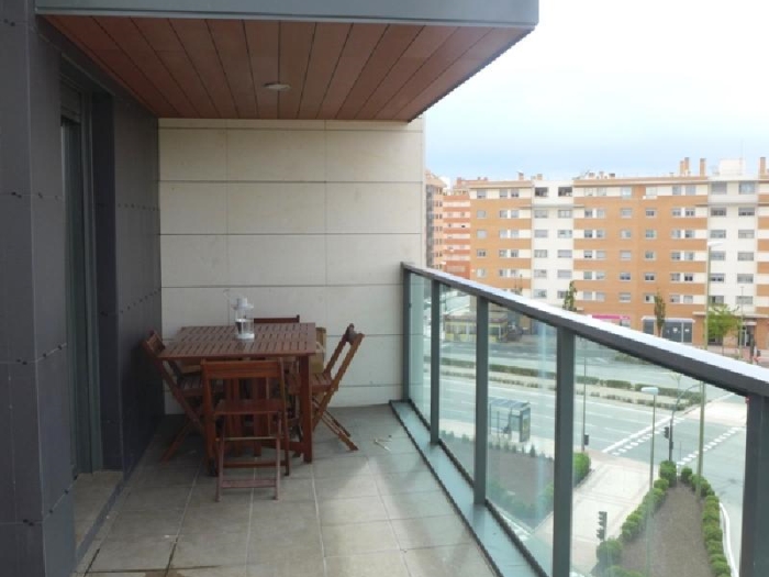 Atico Amplio en Fuencarral de 2 Dormitorios con terraza #1469 en Madrid