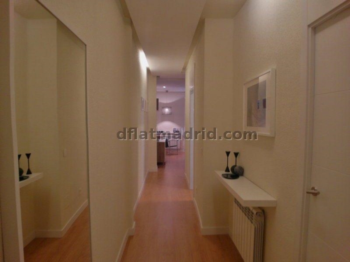 Apartamento Luminoso en Centro de 2 Dormitorios #1533 en Madrid