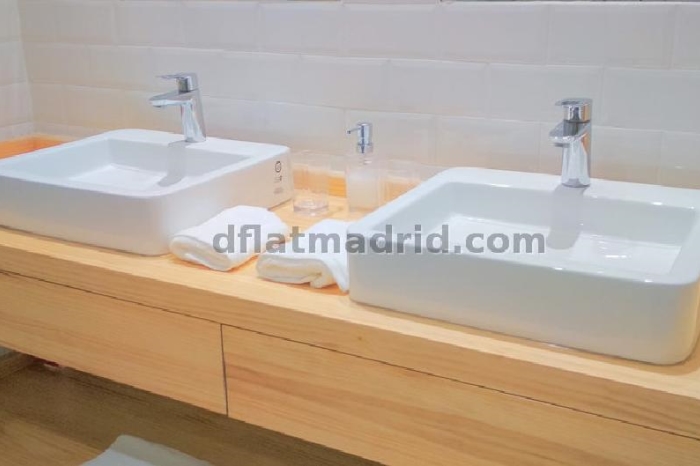 Spacious Apartment in Retiro of 2 Bedrooms #1645 in Madrid