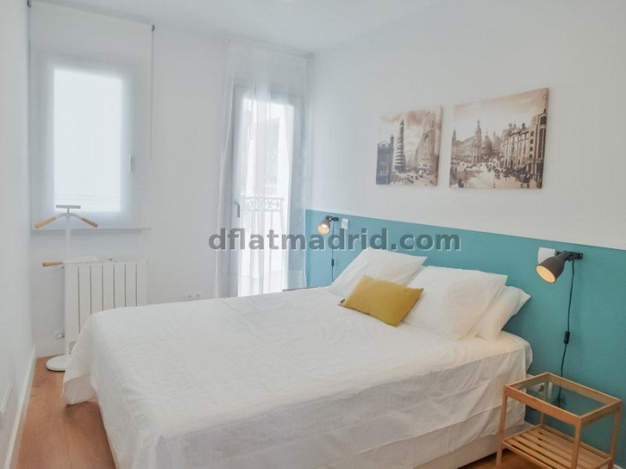 Apartamento Luminoso en Centro de 1 Dormitorio #1648 en Madrid