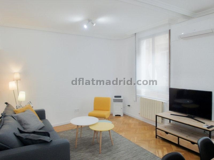 Apartamento Luminoso en Centro de 2 Dormitorios #1656 en Madrid