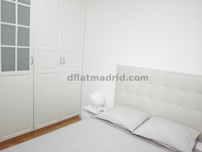 Apartamento Luminoso en Centro de 2 Dormitorios #1656 en Madrid