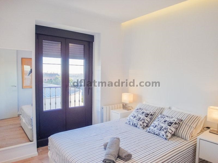 Apartamento Luminoso en Centro de 1 Dormitorio #1677 en Madrid