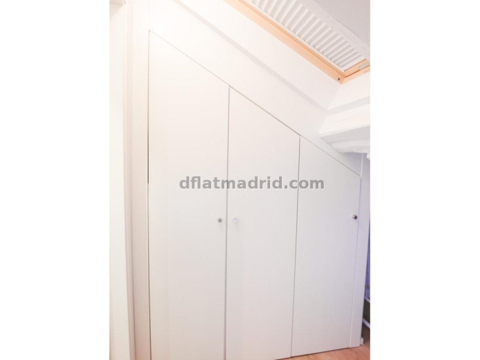 Apartamento Luminoso en Centro de 1 Dormitorio #1677 en Madrid