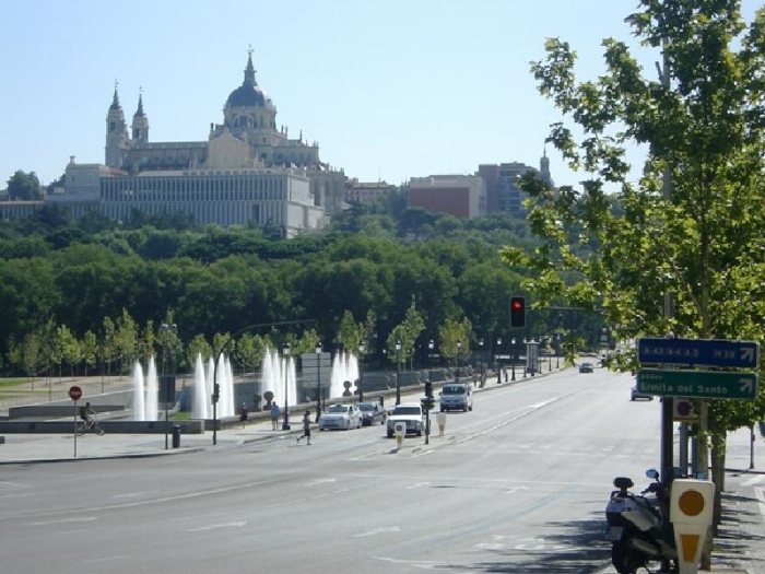 Apartamento Luminoso en Centro de 1 Dormitorio #1677 en Madrid