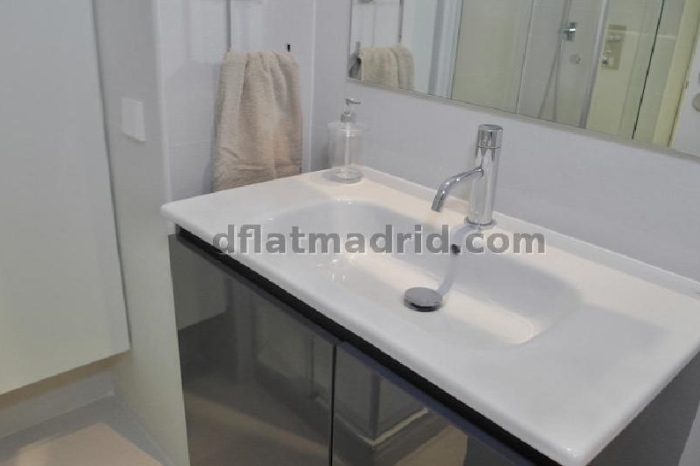 Apartamento Amplio en Chamartin de 1 Dormitorio #1753 en Madrid