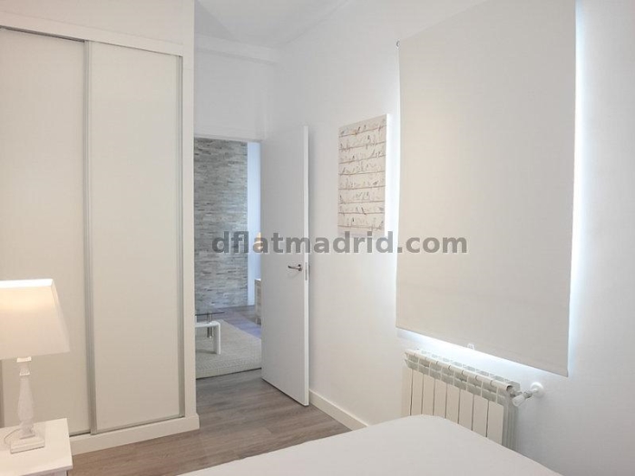 Apartamento Tranquilo en Tetuan de 2 Dormitorios #1754 en Madrid