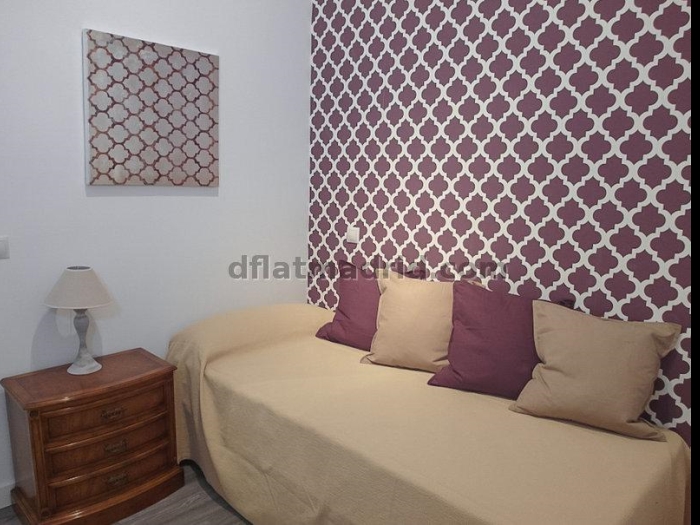 Apartamento Tranquilo en Tetuan de 2 Dormitorios #1754 en Madrid